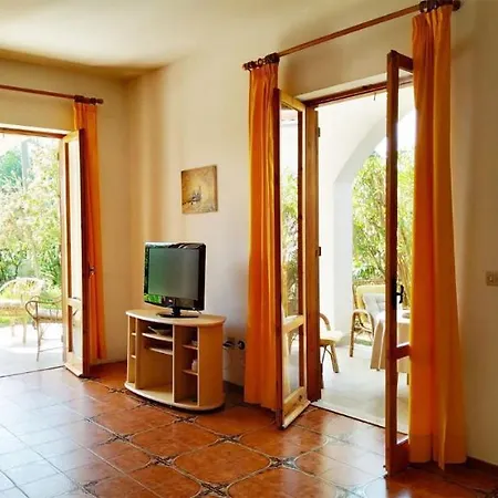 Nacy - A 150 Mt Dal Mare